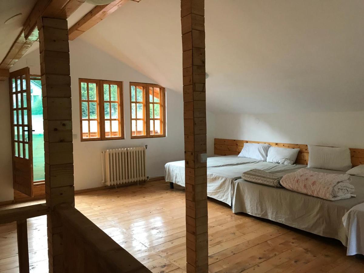 Casutele Doftanei Apartment Tesila Bagian luar foto